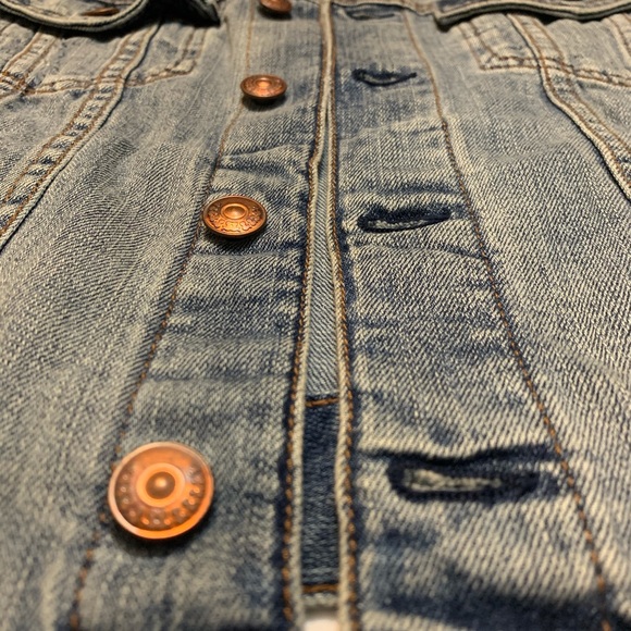 Jean Jacket - Picture 4 of 7
